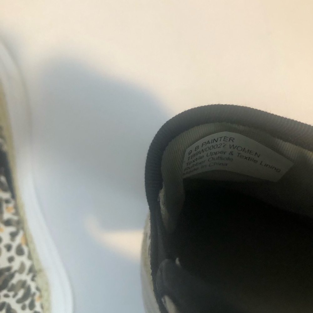 Tommy Bahama Leopard sneakers - Picture 3 of 13